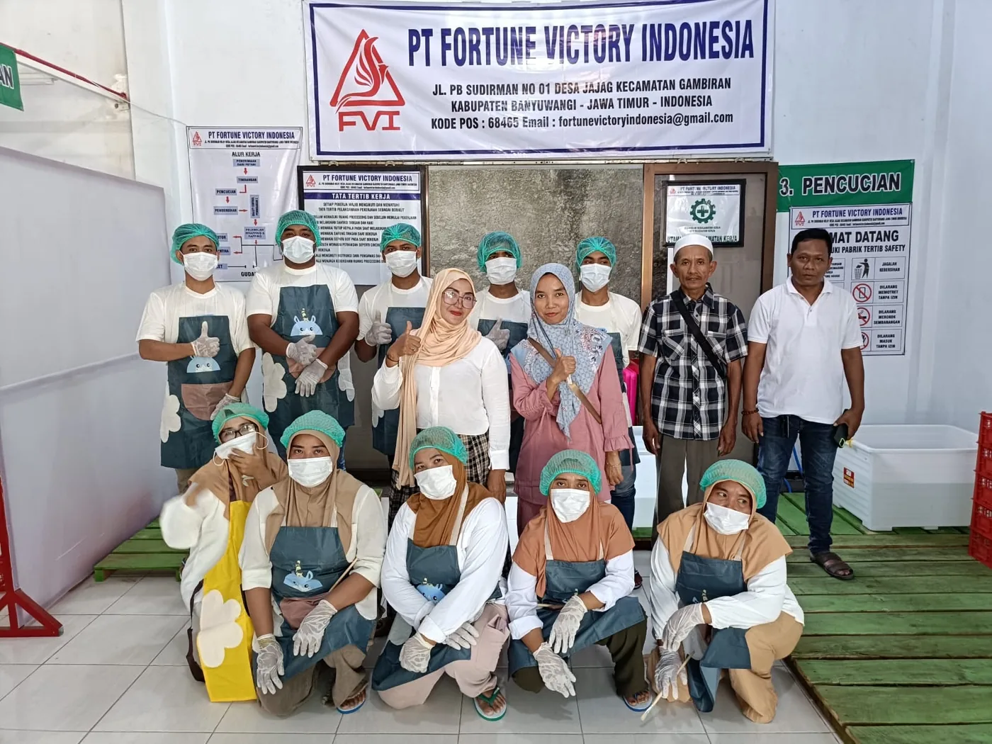 The processing team at the Banyuwangi packing house